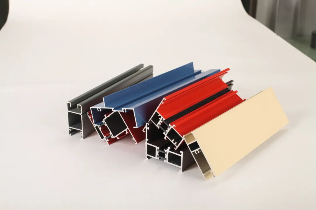 工業(yè)鋁型材可根據(jù)哪些方面進(jìn)行選型？中亞鋁業(yè)告訴你！(圖1)